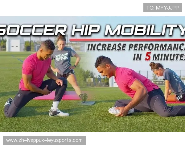 足球运动员的体能恢复策略与训练优化方法